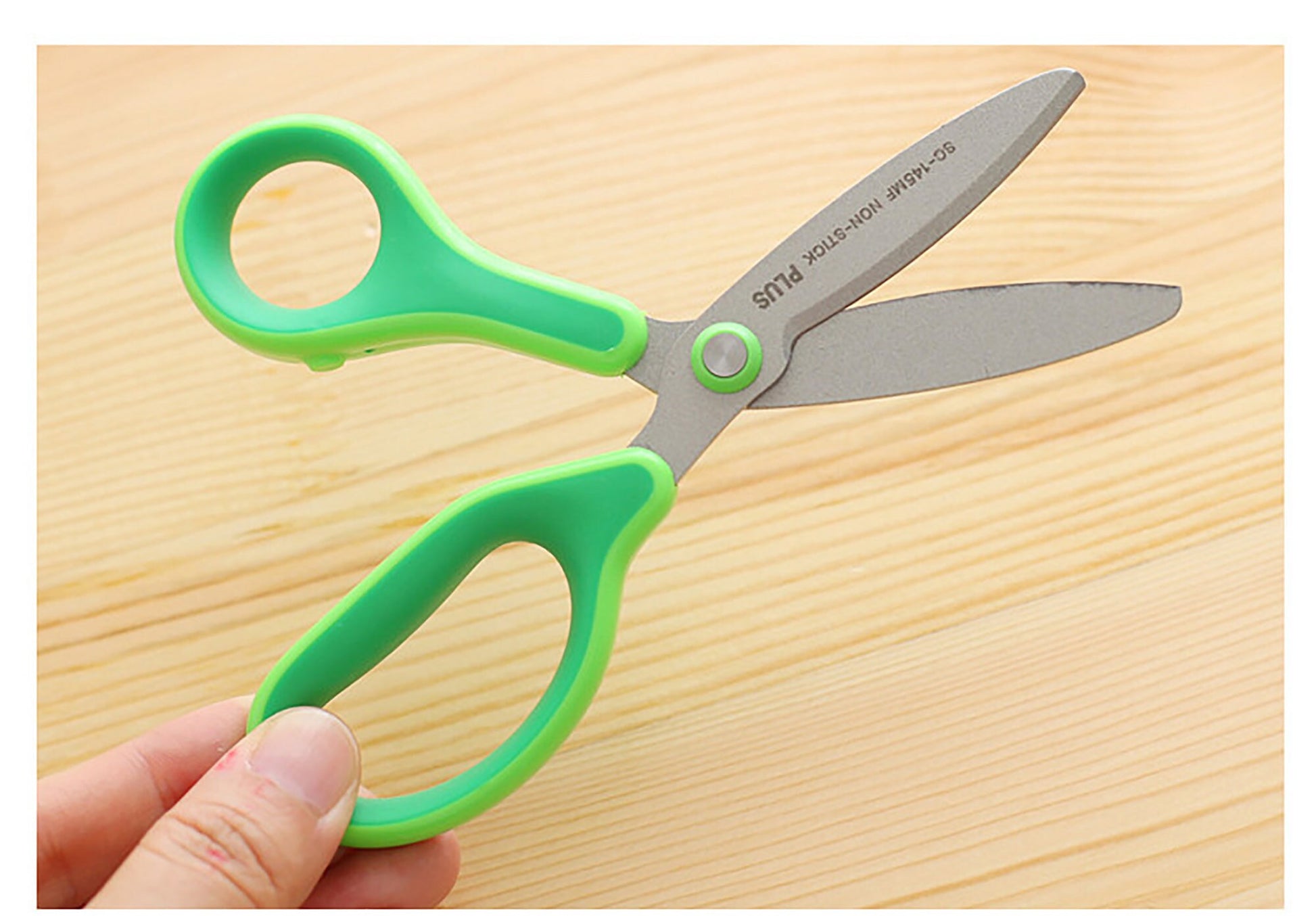 Japan PLUS children's safety scissors |elementary school students, kindergarten hand-cut